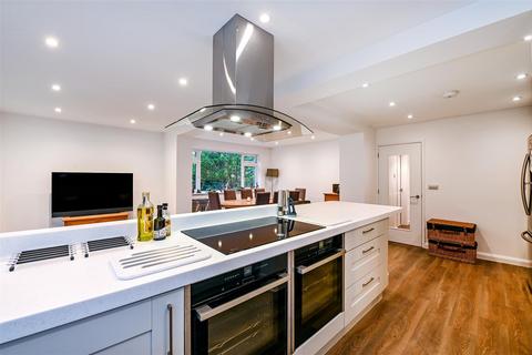 38 Dalloway Road, Arundel, BN18 9HW