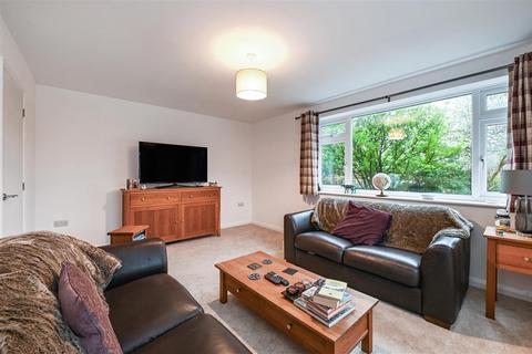 38 Dalloway Road, Arundel, BN18 9HW
