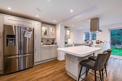 38 Dalloway Road, Arundel, BN18 9HW