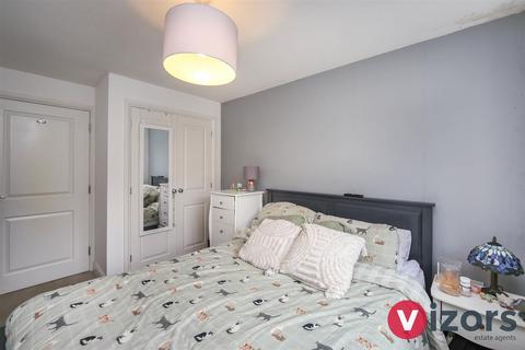 43 Shottery Close, Ipsley, Redditch, B98 0GE