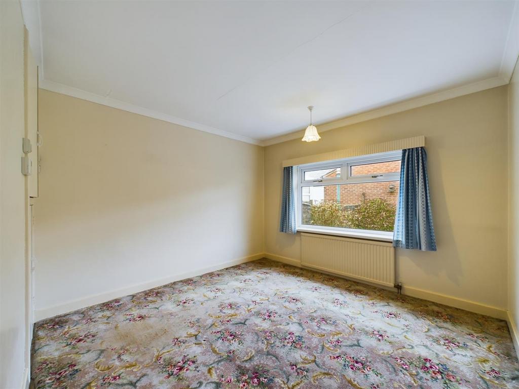 Bedroom: