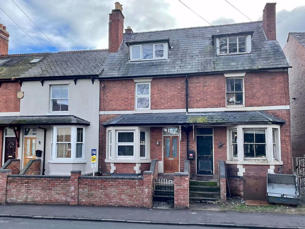 Ledbury Road, Tupsley, Hereford, HR1 4 bed terraced house for sale £