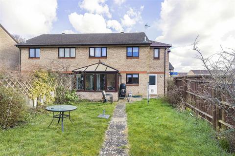 Cornucopia, 1 Horne Close, Caversfield, Bicester, OX27 8FE