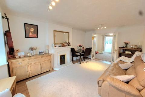 4 bedroom detached house for sale, Charlbury Close, Wellingborough, Northamptonshire NN8