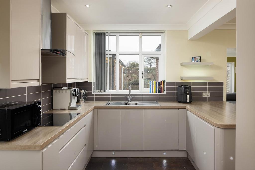 Kitchen Dining Room 3
