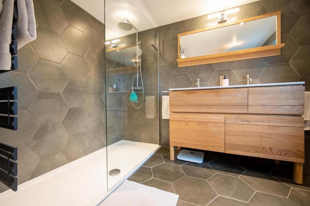 Primary Ensuite