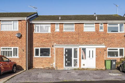 3 bedroom terraced house for sale, Meon Crescent, Chandler's Ford