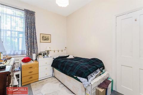 8 Edward Road, London, E17 6LU