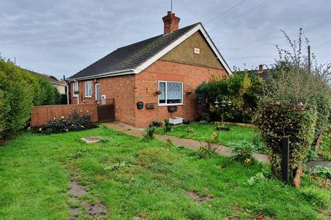 1 bedroom bungalow to rent, One Bed Bungalow Church Road, Freiston