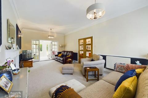 4 bedroom house for sale - Regency Court, Heybridge, Maldon