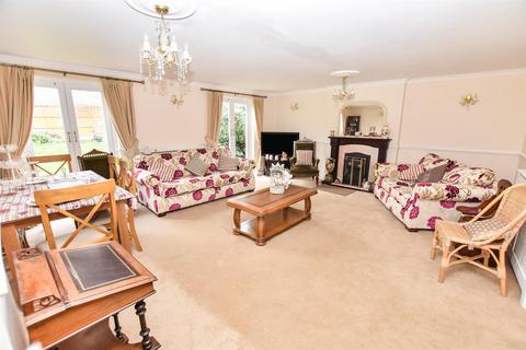 12 Albert Road, South Woodham Ferrers, Chelmsford, CM3 5LP