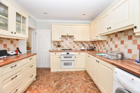 12 Albert Road, South Woodham Ferrers, Chelmsford, CM3 5LP