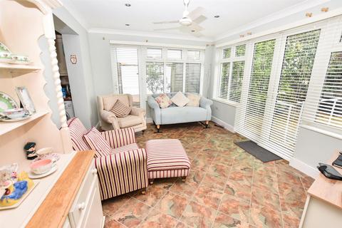 12 Albert Road, South Woodham Ferrers, Chelmsford, CM3 5LP