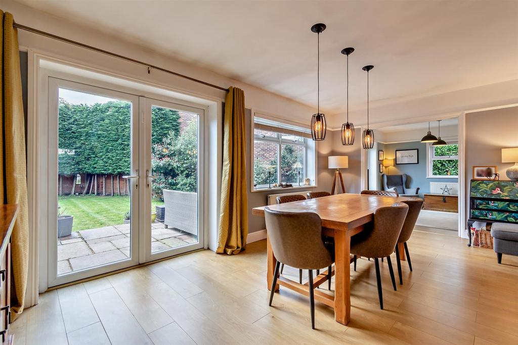 8587346-interior20-800.jpg