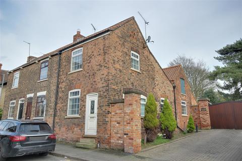 2 bedroom end of terrace house for sale, Station Road, Brough