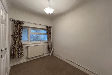 7 Bollin Grove, Biddulph, Stoke-on-trent, ST8 7EZ