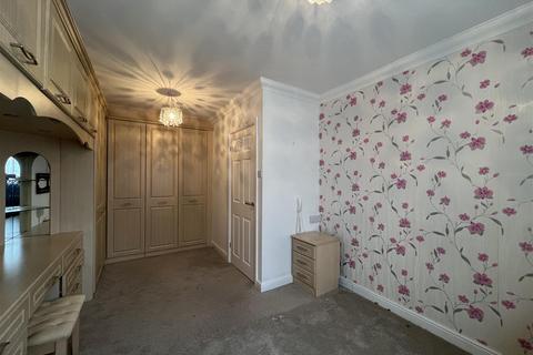 7 Bollin Grove, Biddulph, Stoke-on-trent, ST8 7EZ