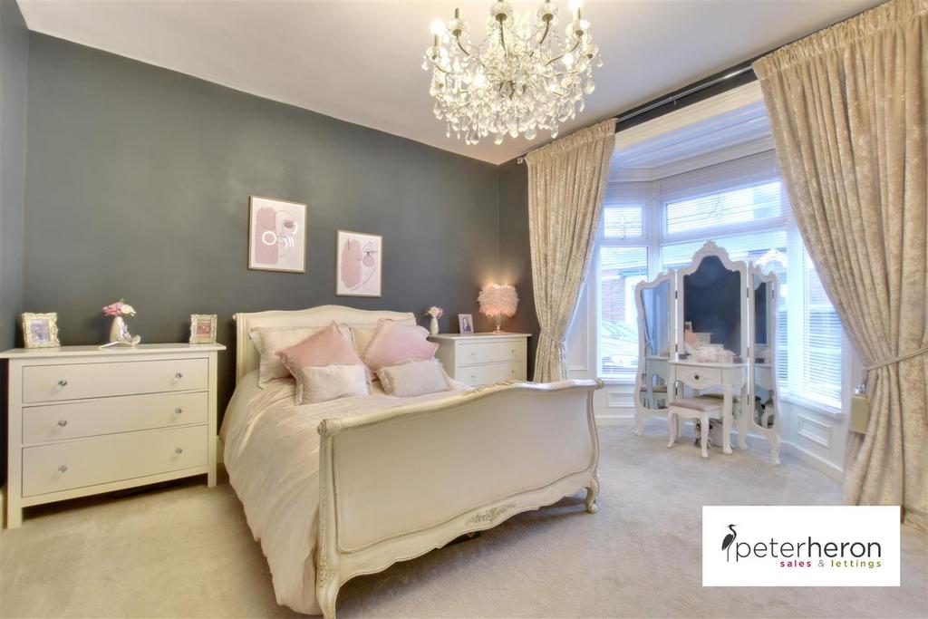 Bedroom 1 (front)
