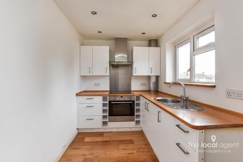 11 Chetwode Road, Tadworth, KT20 5PS