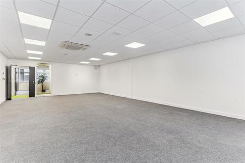 Office to rent, Stirling Way, Borehamwood