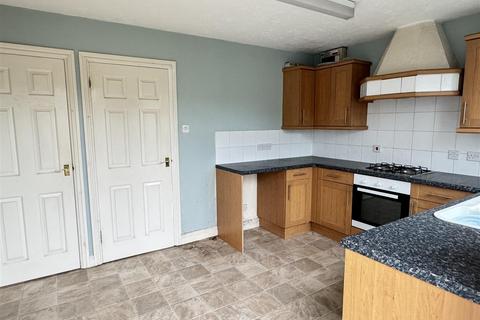 218 Manor View, Par, PL24 2ER