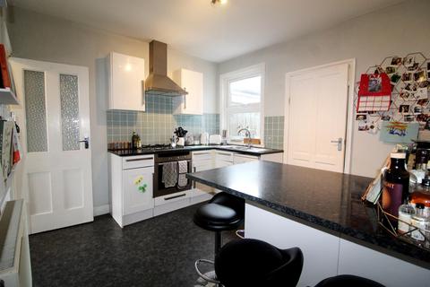 8 Chipping Close, Barnet, EN5 4LP
