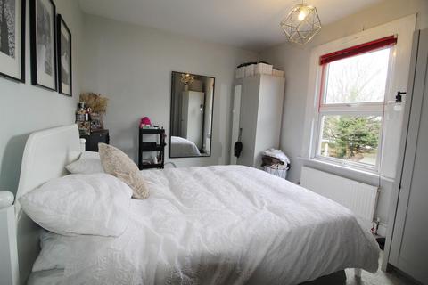 8 Chipping Close, Barnet, EN5 4LP