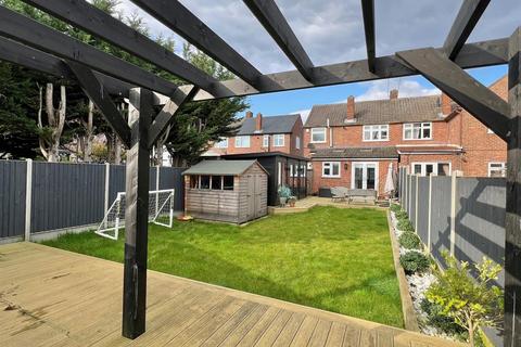 29 Queenswood Avenue, Hutton, Brentwood, CM13 1HU