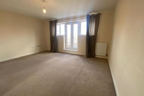 3 bedroom terraced house to rent, Charlton Boulevard, Patchway