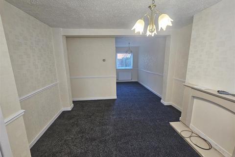 3 bedroom house to rent - Lynn Drive, Droylsden M43