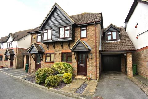 3 bedroom semi-detached house for sale - Priory Gardens, Ashford TW15