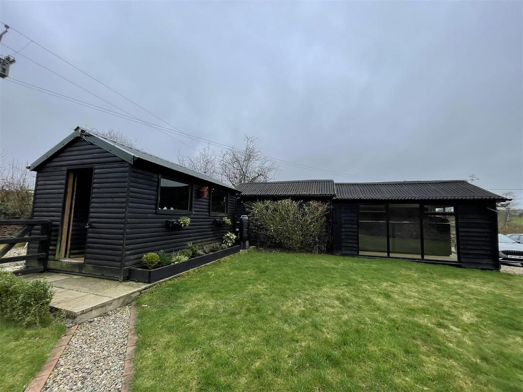 Outbuilding Swim Spa &amp; Gym