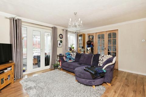 3 bedroom semi-detached house for sale, Purbrook, Tamworth