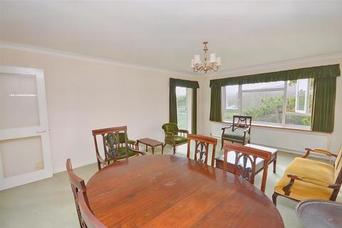 2 bedroom flat for sale, Compton Place Road, Eastbourne