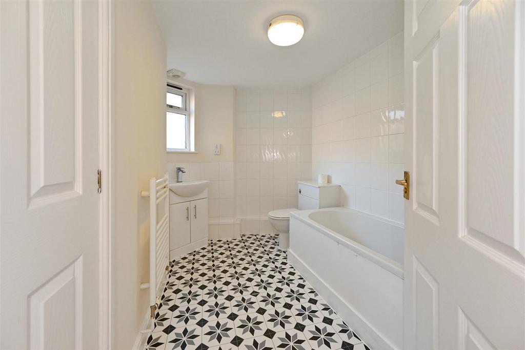 Flat 3 Bathroom