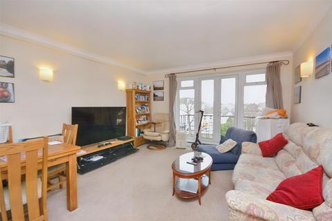 2 bedroom flat for sale, Upperton Road, Eastbourne