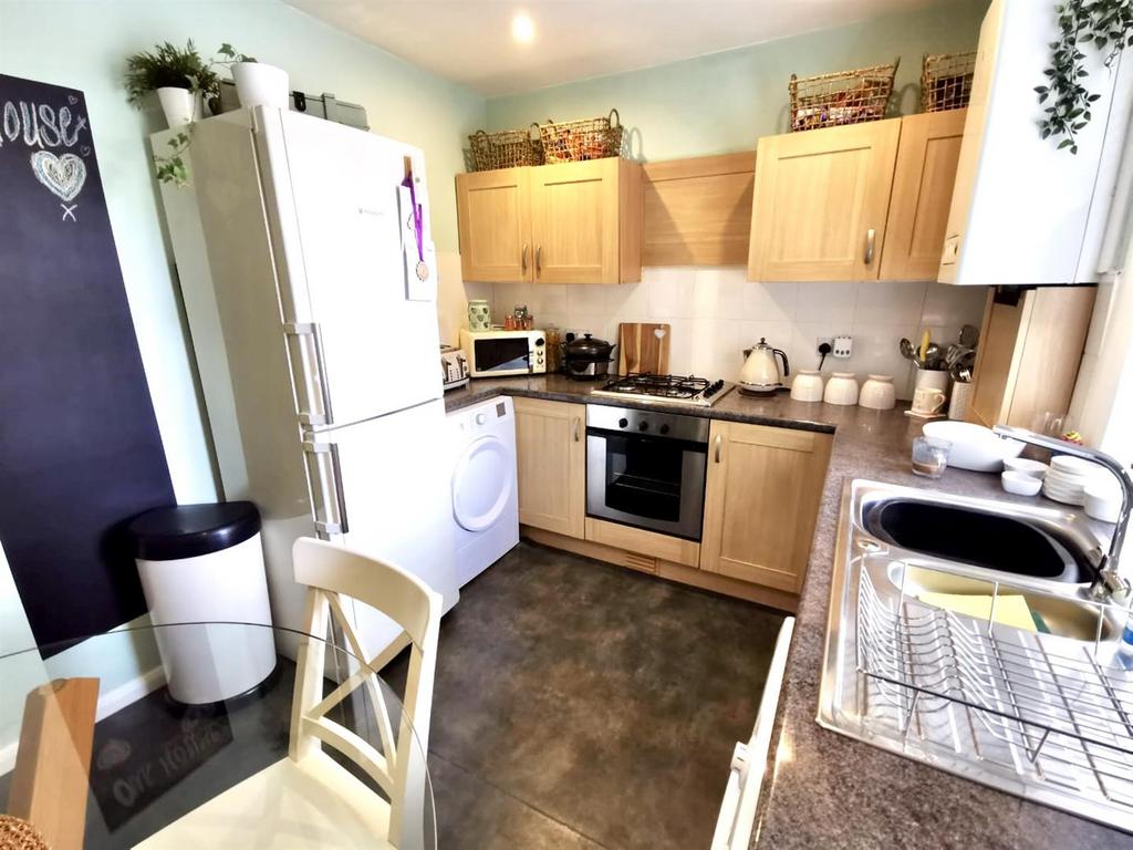 Dining kitchen