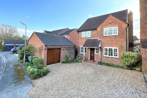 3 bedroom detached house for sale, The Glebe, Weston Turville HP22