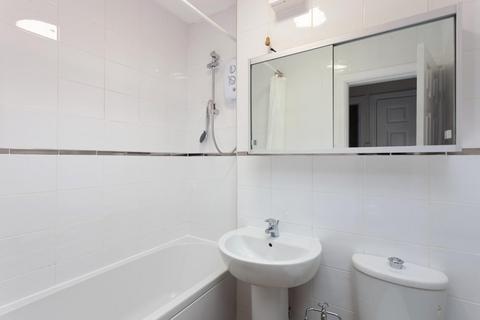 2 bedroom flat for sale, St Maurices House, Heworth Green, York