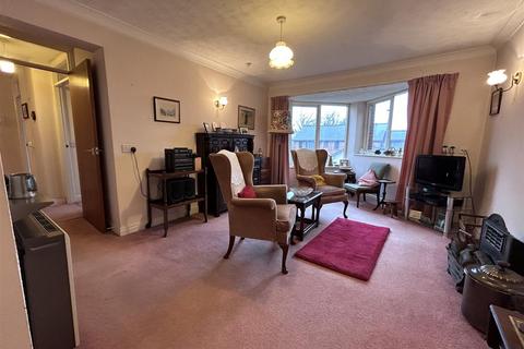 2 bedroom retirement property for sale, Princess Court, Malton YO17