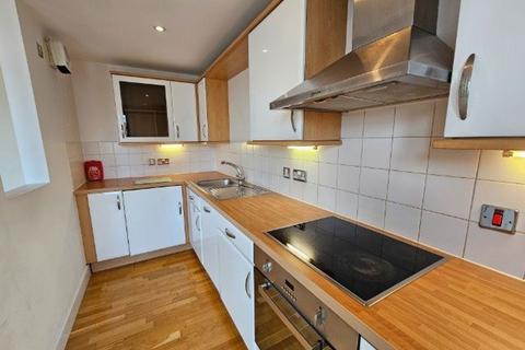 2 bedroom flat to rent, Derby Road, Nottingham NG1