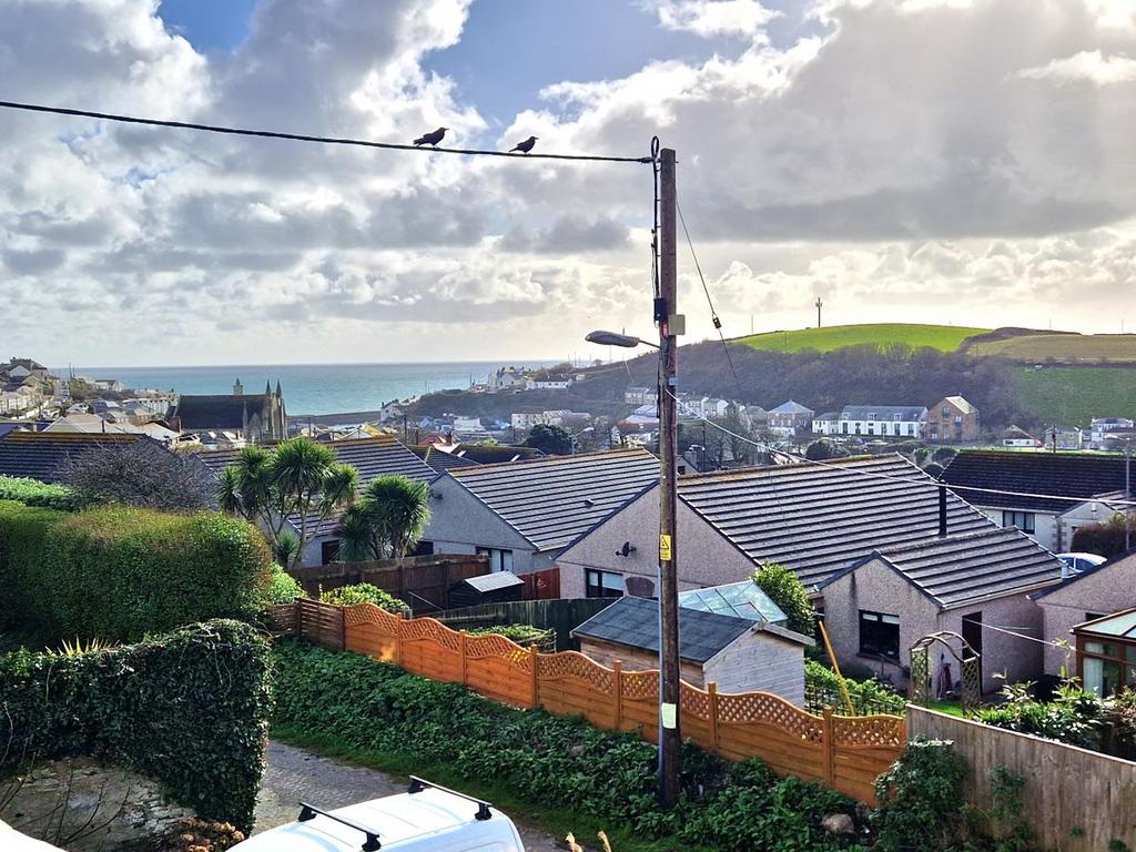Pendeen Road, Porthleven TR13 4 bed detached house for sale £750,000