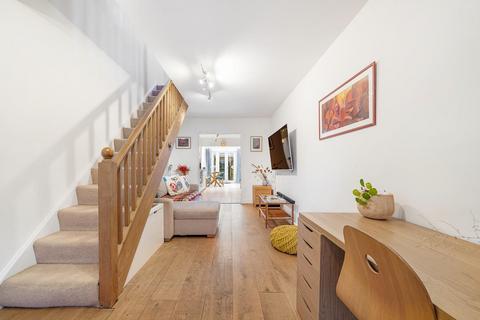2 bedroom house for sale, Lowden Road, SE24