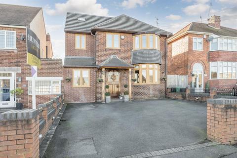 4 bedroom detached house for sale, Barnett Lane, Kingswinford, DY8 5PS