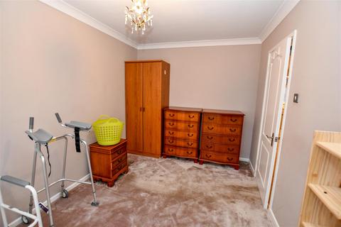 18 Mount View, London Colney, St Albans, AL2 1AT