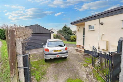 3 bedroom detached house for sale, Clydesdale Road, Braintree