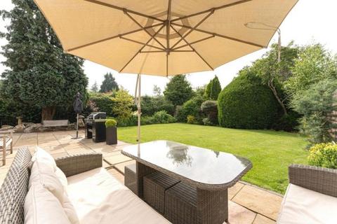 101 Avenue Road, Dorridge, Solihull, B93 8JU