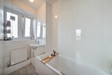 Flat 7, Games House Springfield Grove, London, SE7 7TN