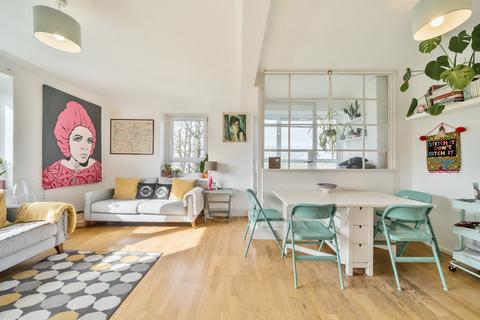 Flat 7, Games House Springfield Grove, London, SE7 7TN