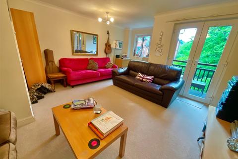 3 bedroom end of terrace house for sale, Penfolds Place, Arundel, West Sussex